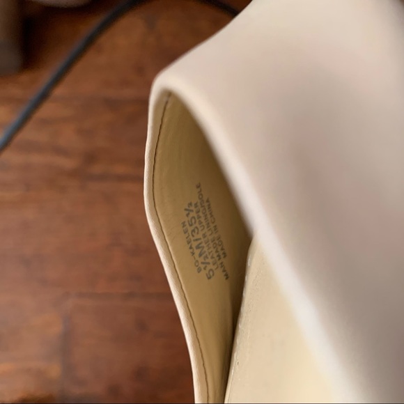 BCBG Kaelen Leather Nude & Cognac Peeptoe Ankle Strap Flats Size 5.5 EUC - Picture 7 of 7